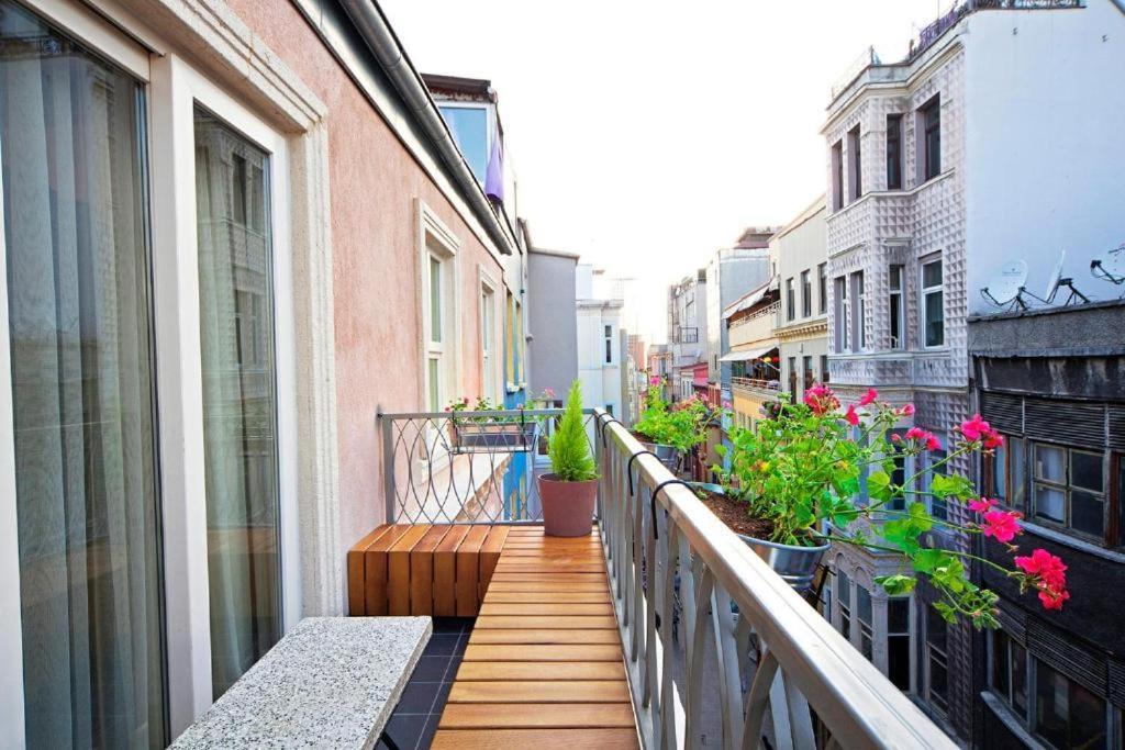 Raven Suite Hotel Taksim Estambul Exterior foto